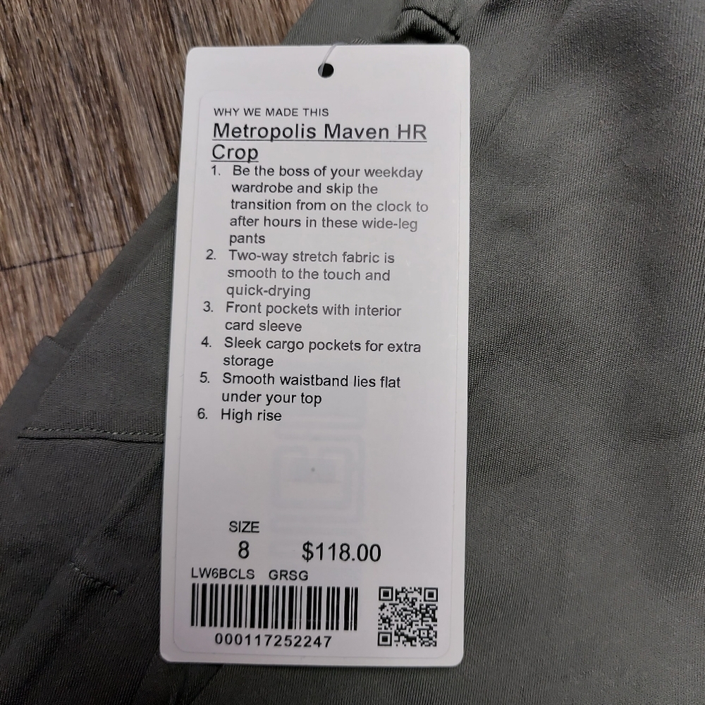 Lululemon Metropolis Maven High-Rise Crop - Picture 8 of 8